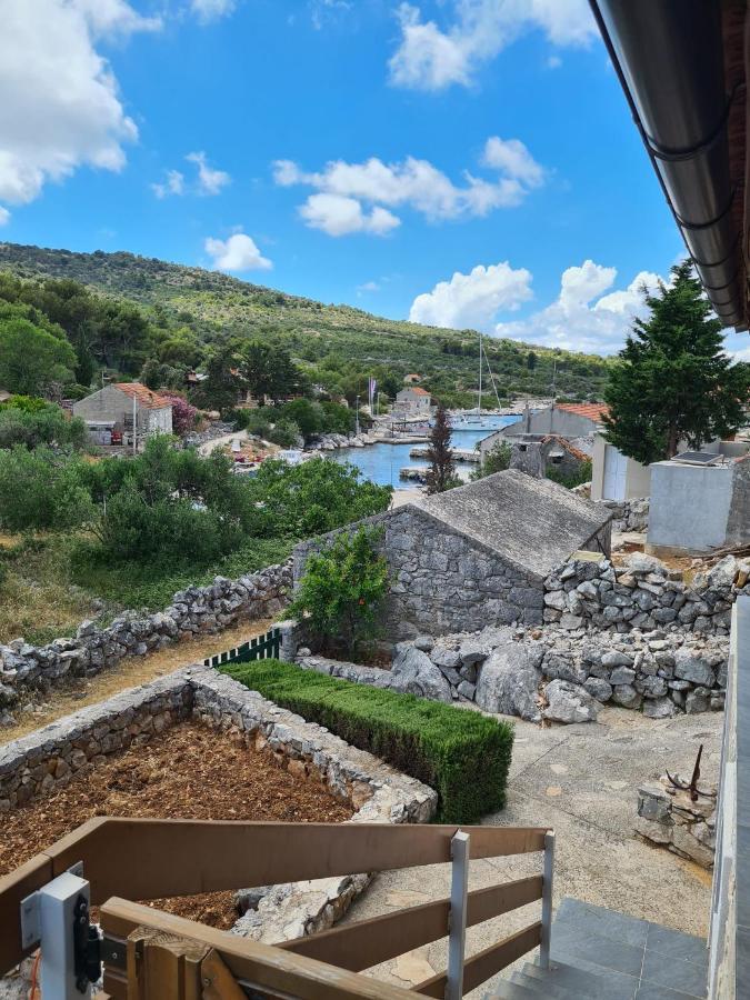 Kuca Za Odmor Buba, Otok Zut Villa Pristanisce ภายนอก รูปภาพ