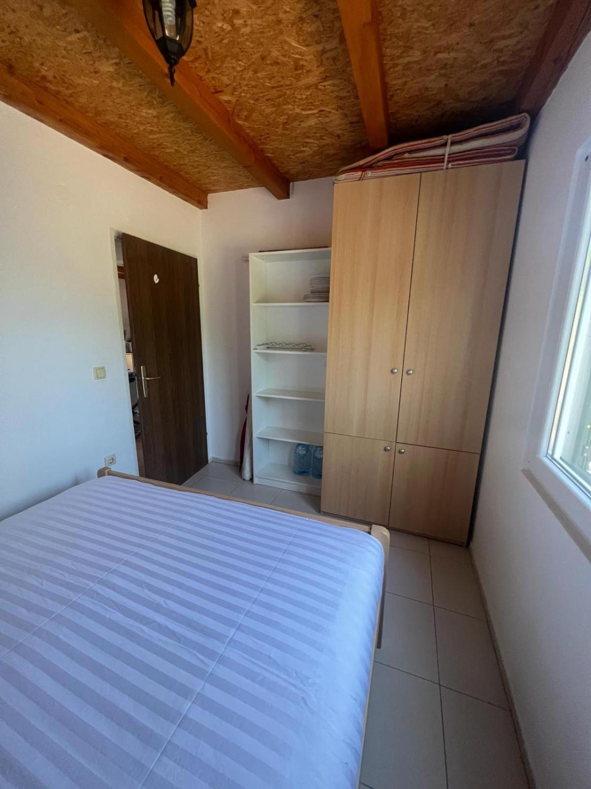 Kuca Za Odmor Buba, Otok Zut Villa Pristanisce ภายนอก รูปภาพ
